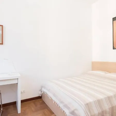 Popolo Elegant Two Bedroom Apartment *